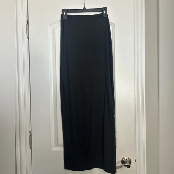 Skims Fits Everybody Maxi Skirt - Picture 4 of 7